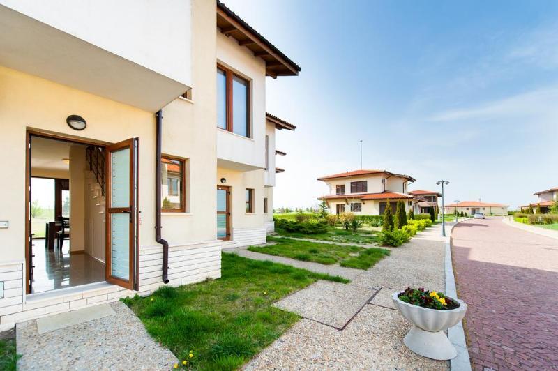 Lighthouse Golf & Spa Apartments Balchik Ngoại thất bức ảnh